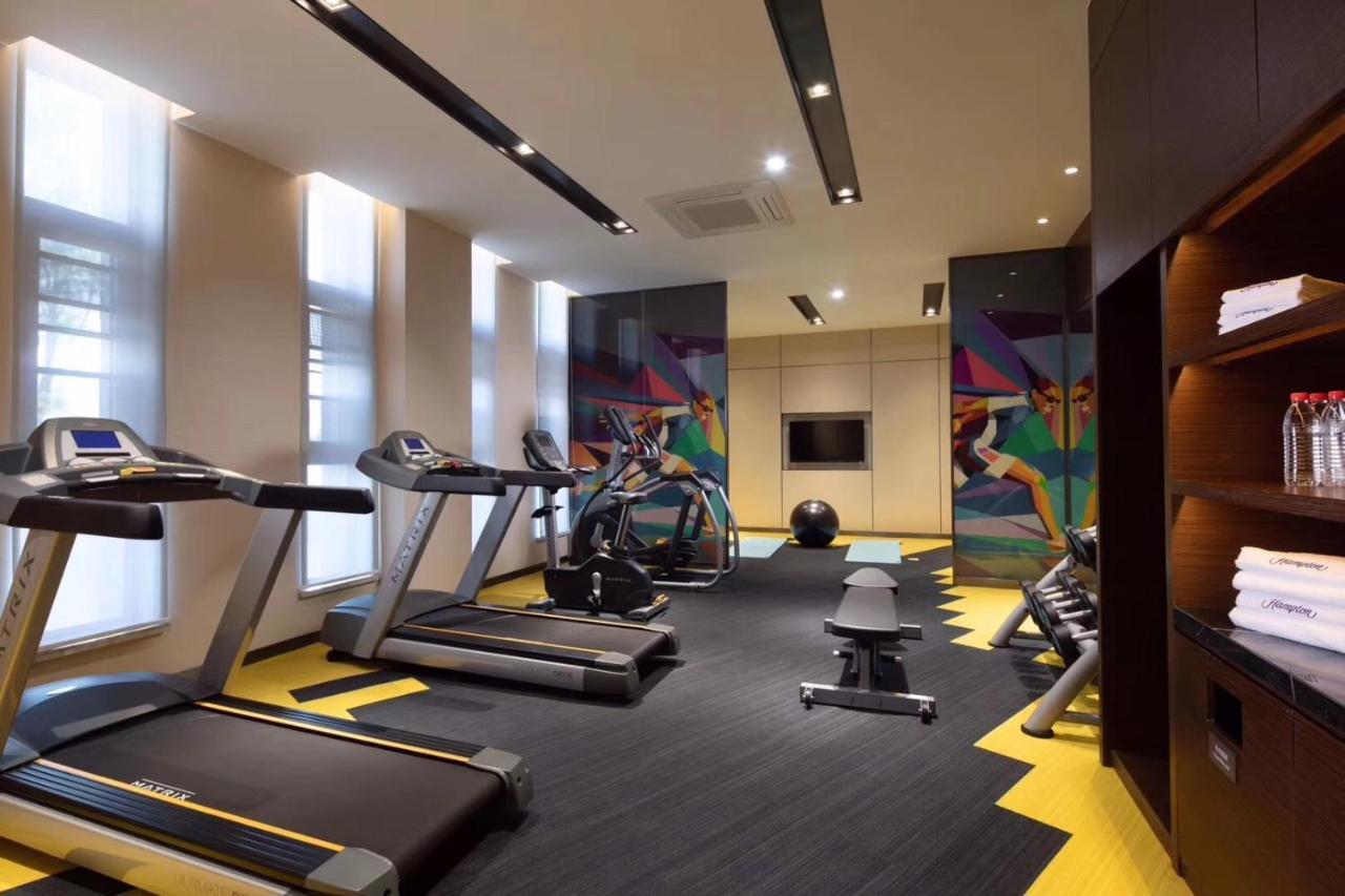 Отель Hampton By Hilton Guangzhou Huadu Экстерьер фото
