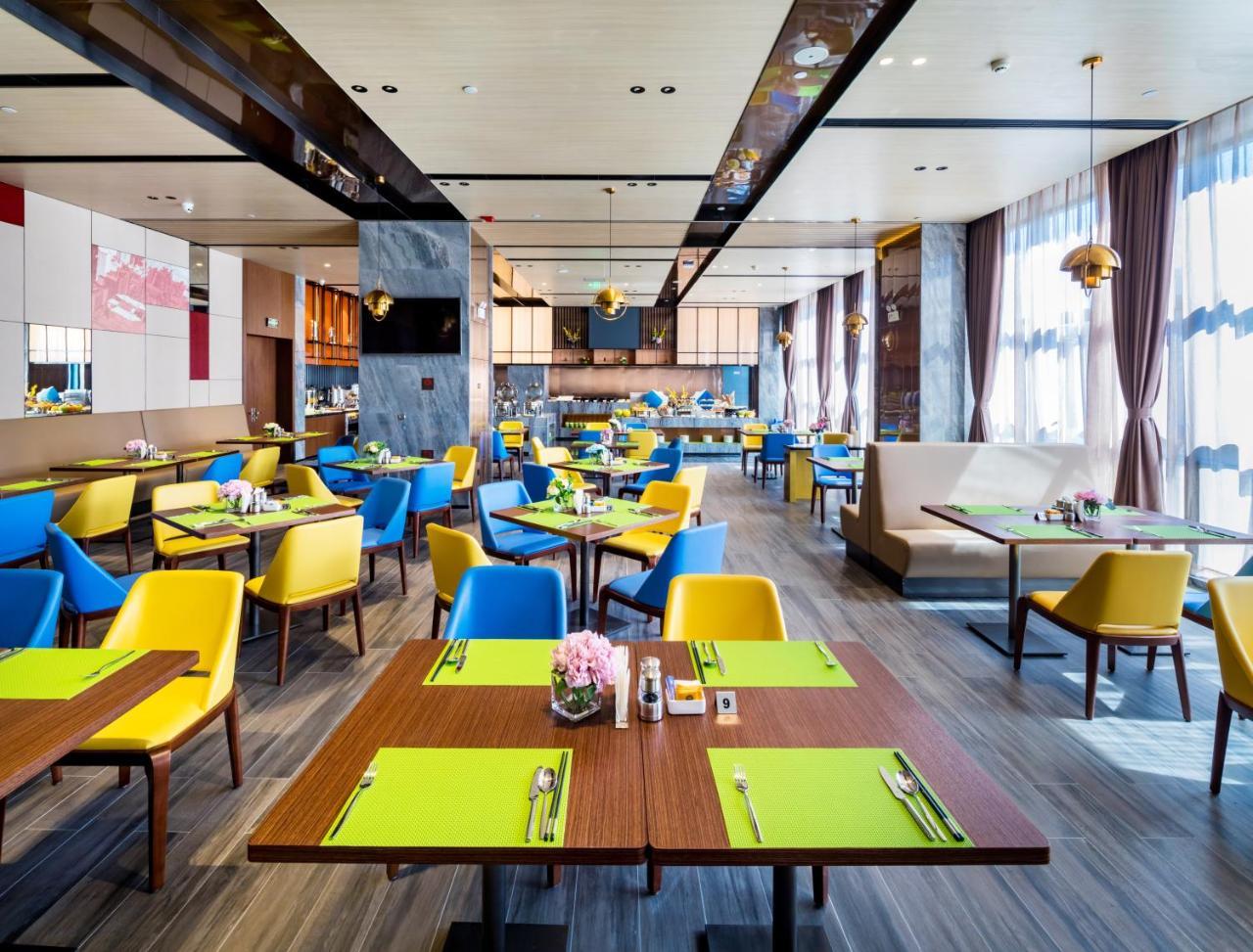 Отель Hampton By Hilton Guangzhou Huadu Экстерьер фото